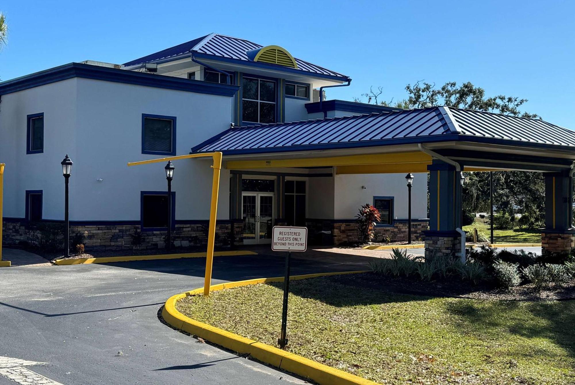 Days Inn By Wyndham Brooksville Exterior foto